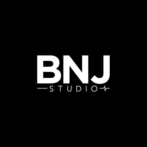alt="Logo BNJ Studio Blanc sur fond noir"