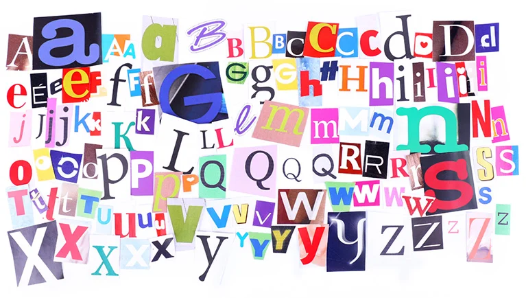 alt="Groupe de lettres colorées appartenant à des typographies, polices et fontes différentes"